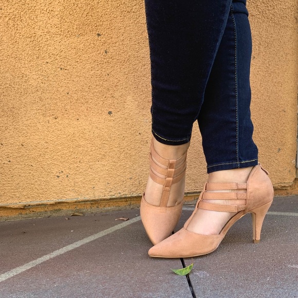 New T- strap mid heels only 10 left - Picture 4 of 8